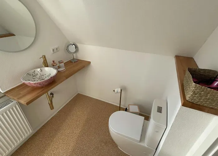 Platzhirsch In Mit Garten, 2 Bäder, 3 Schlafzimmer&küche - Gratis Parkplätze Ferienhaus Bad Hersfeld